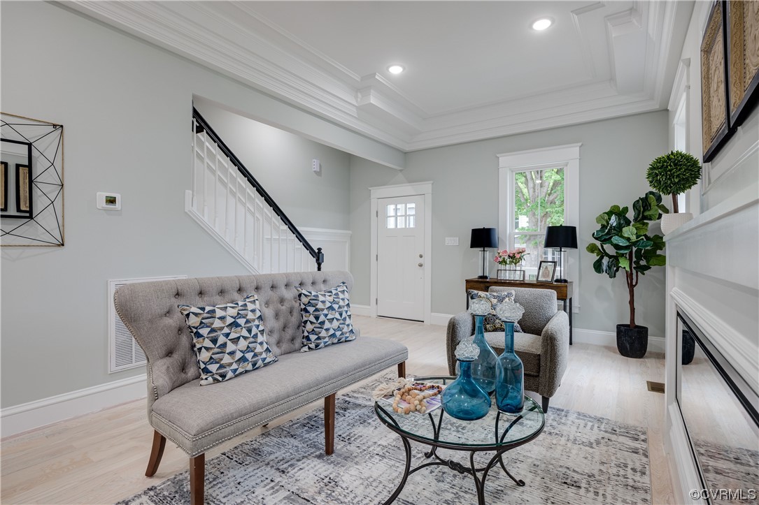 3110 1/3 Garland Ave