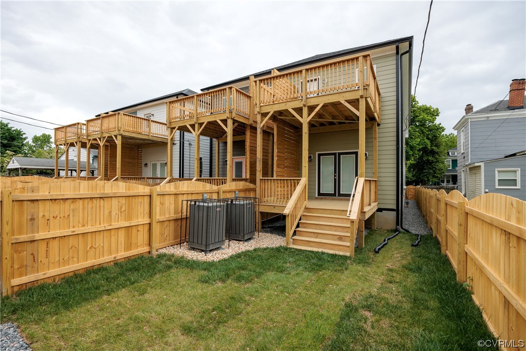 3110 1/3 Garland Ave