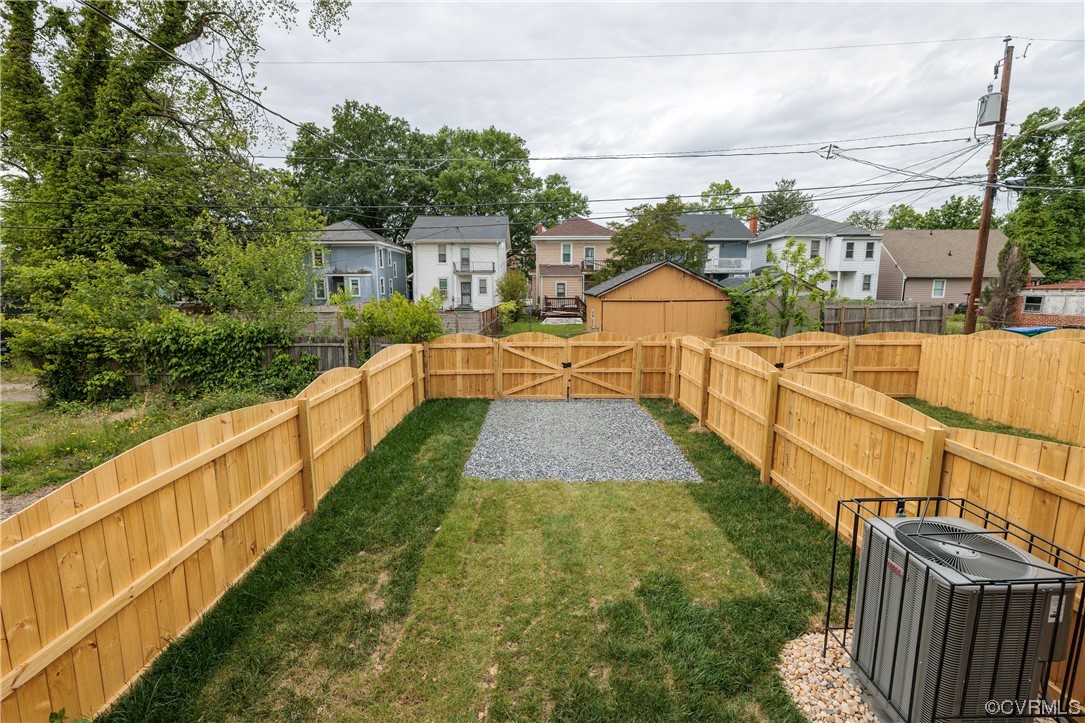 3110 1/3 Garland Ave