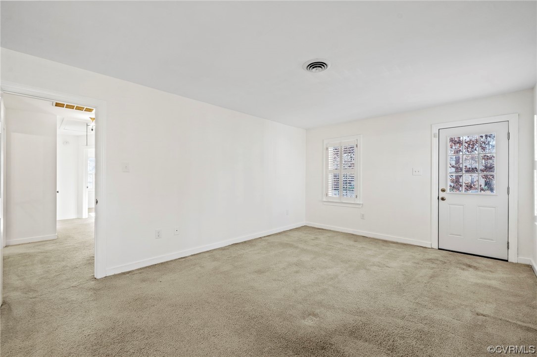 12207 Poplar Forest Dr