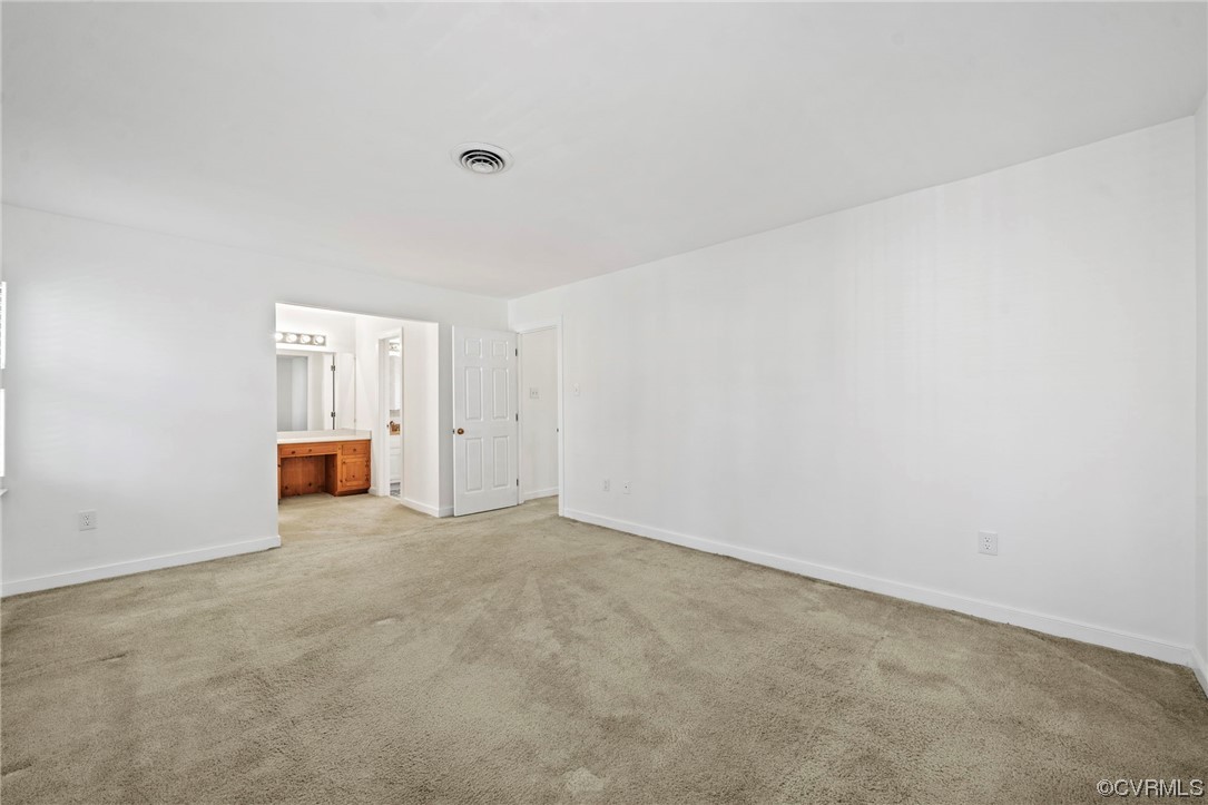 12207 Poplar Forest Dr