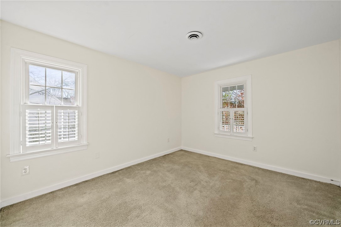 12207 Poplar Forest Dr