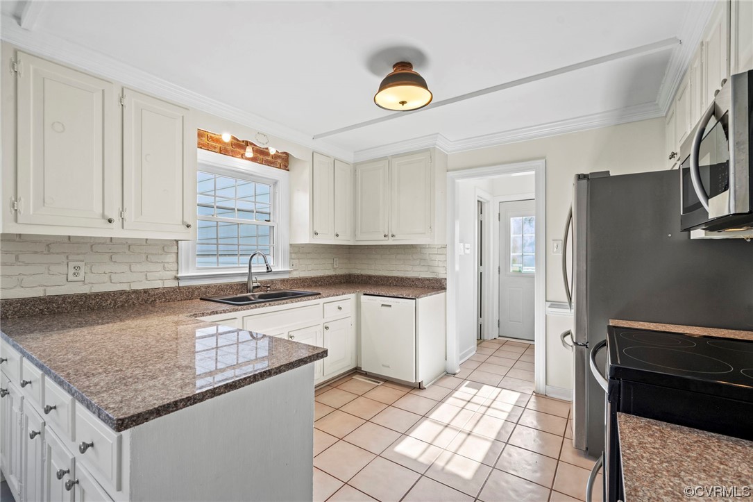 12207 Poplar Forest Dr