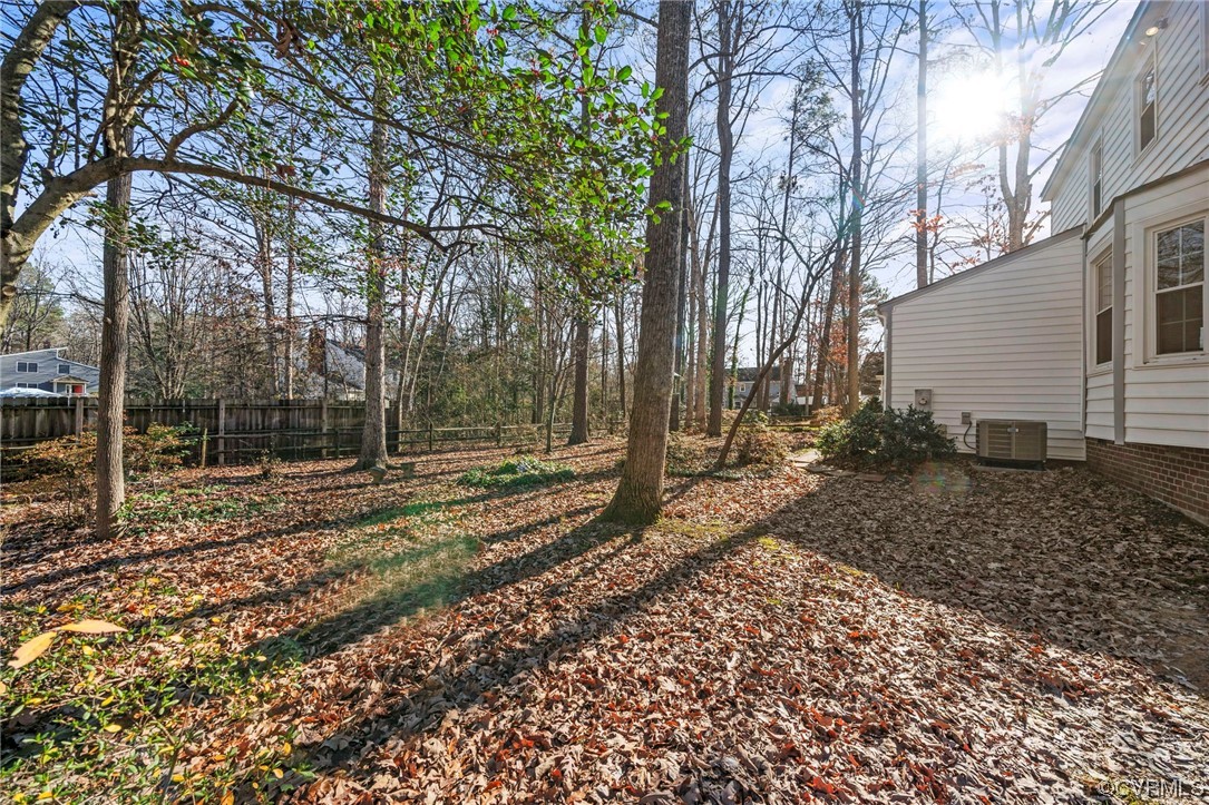 12207 Poplar Forest Dr