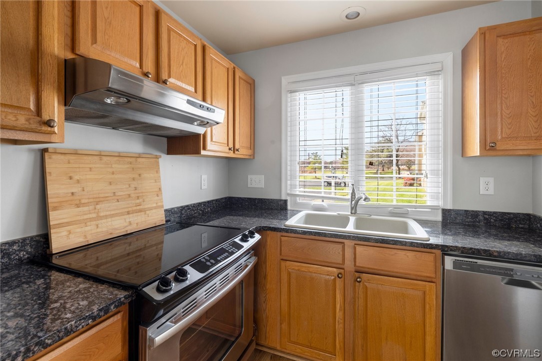 4611 Four Seasons Ter Unit#C