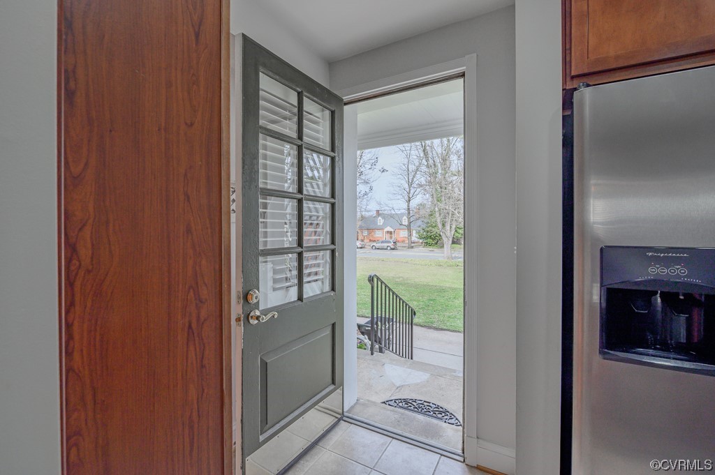 33 W Locke Ln Unit#U3