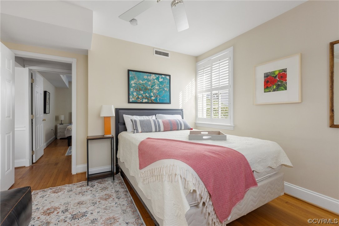 33 W Locke Ln Unit#U3