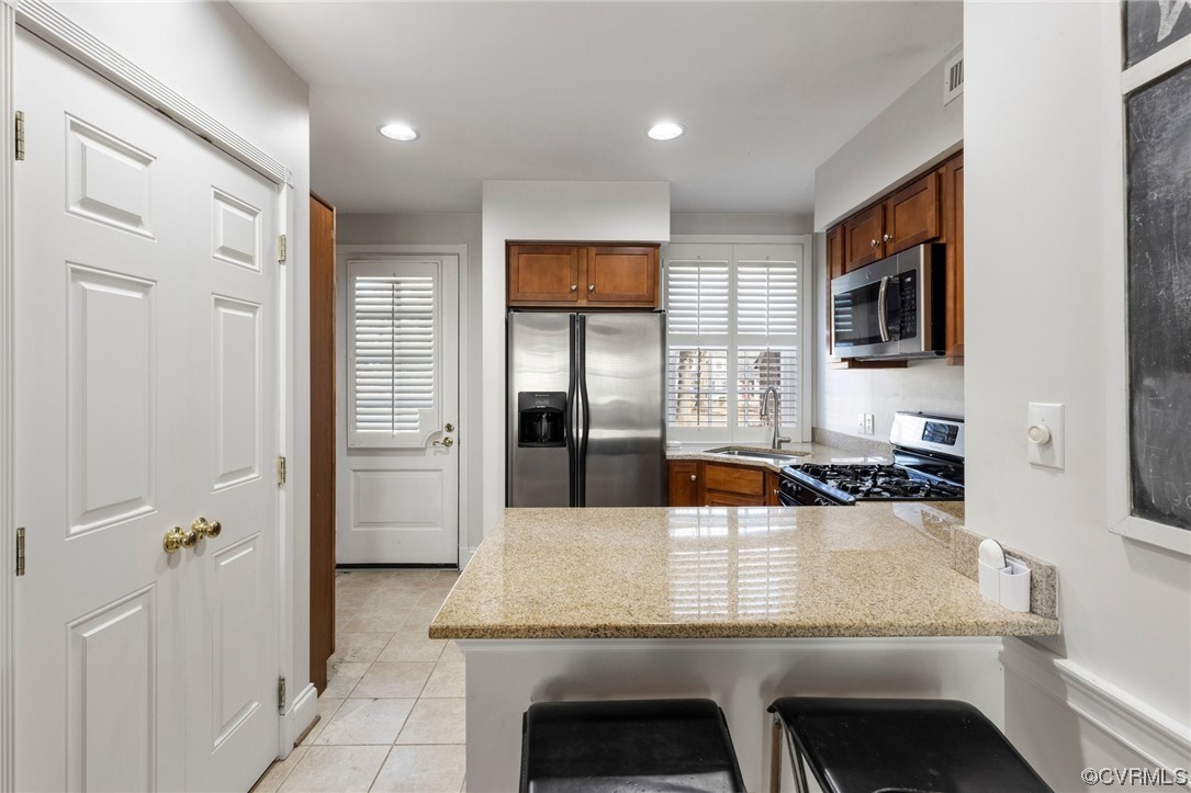 33 W Locke Ln Unit#U3