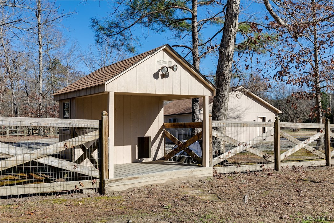 8100 Gold Acres Farm Rd