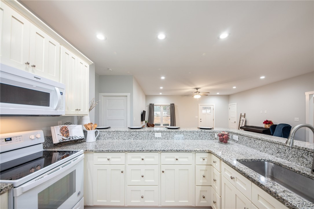 6173 Community House Rd