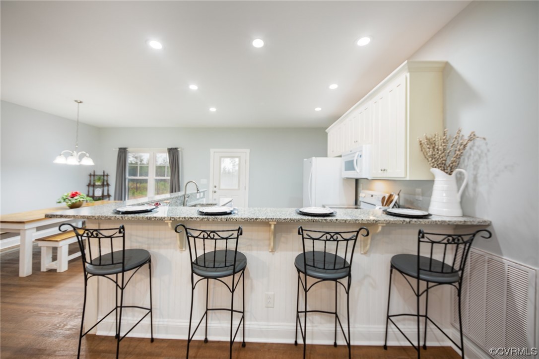 6173 Community House Rd