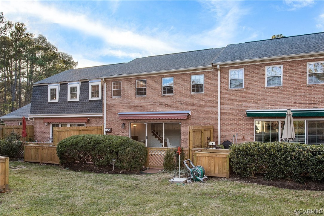 9135 Derbyshire Rd Unit#F