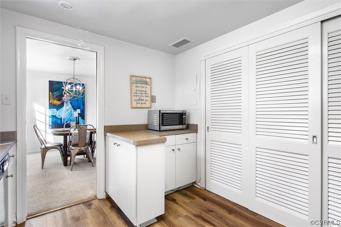 9135 Derbyshire Rd Unit#F