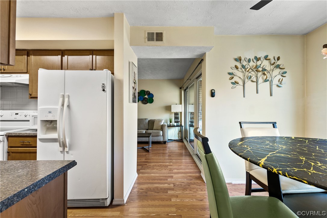 1509 Bronwyn Rd Unit#303