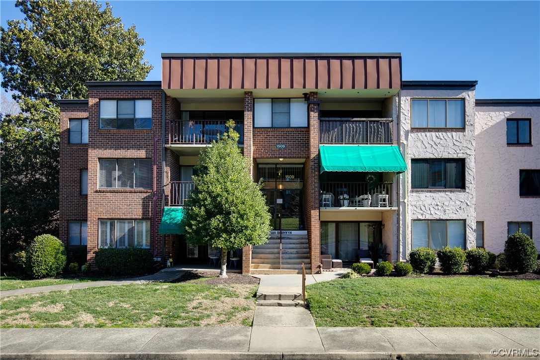 1509 Bronwyn Rd Unit#303