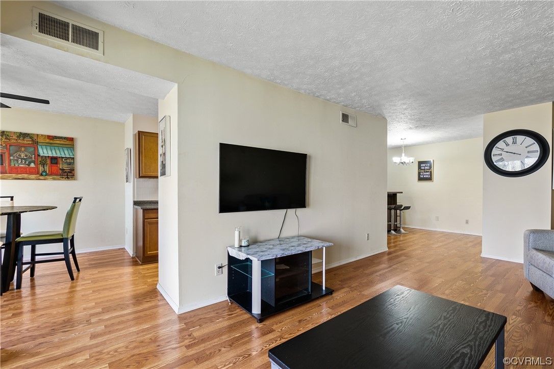 1509 Bronwyn Rd Unit#303