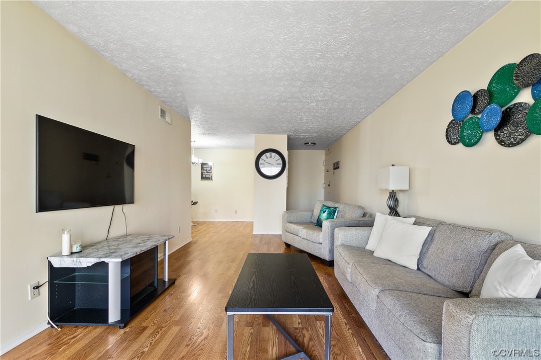 1509 Bronwyn Rd Unit#303