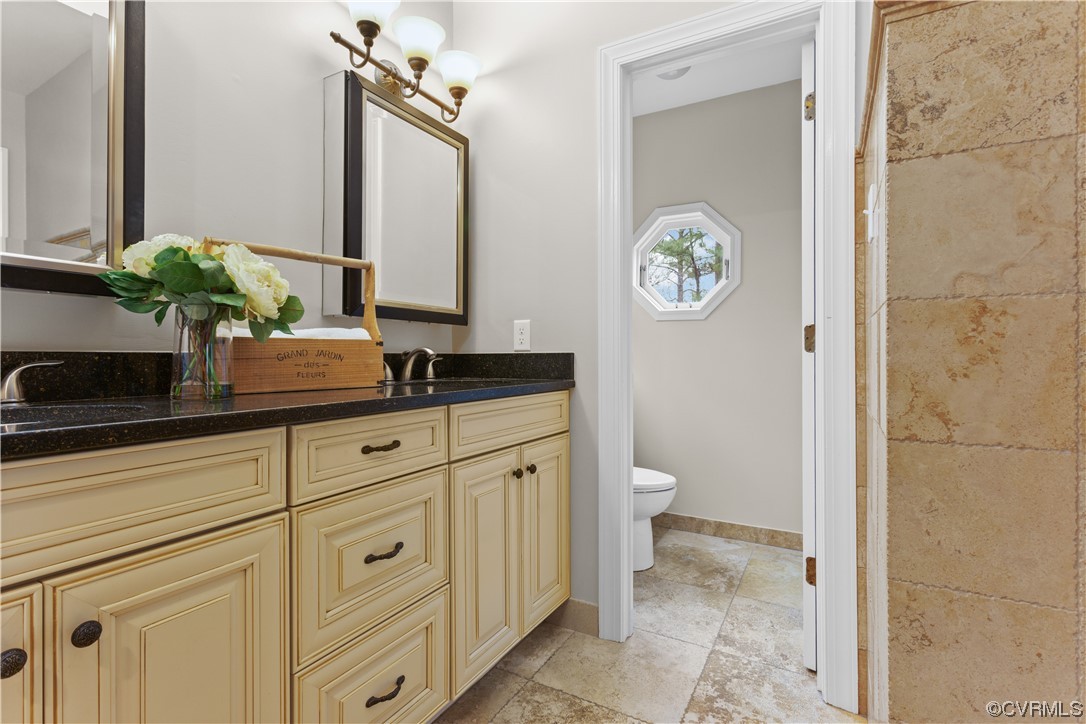 13800 Sunrise Bluff Rd