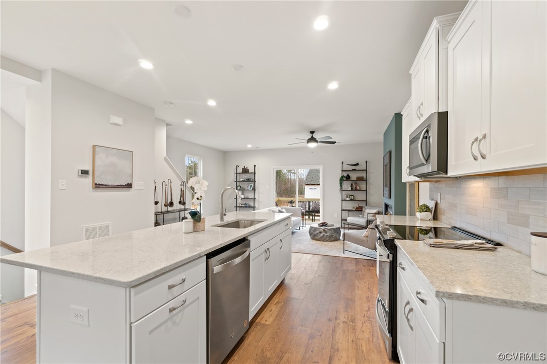 13809 Village View Dr