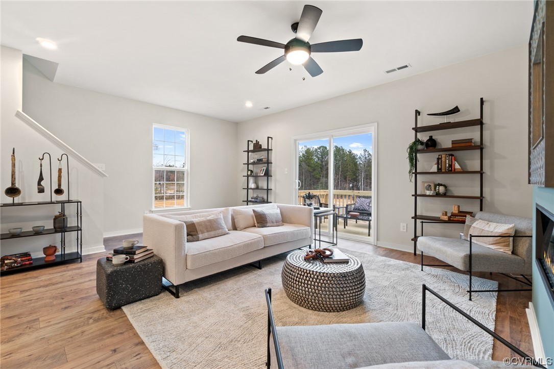 13809 Village View Dr