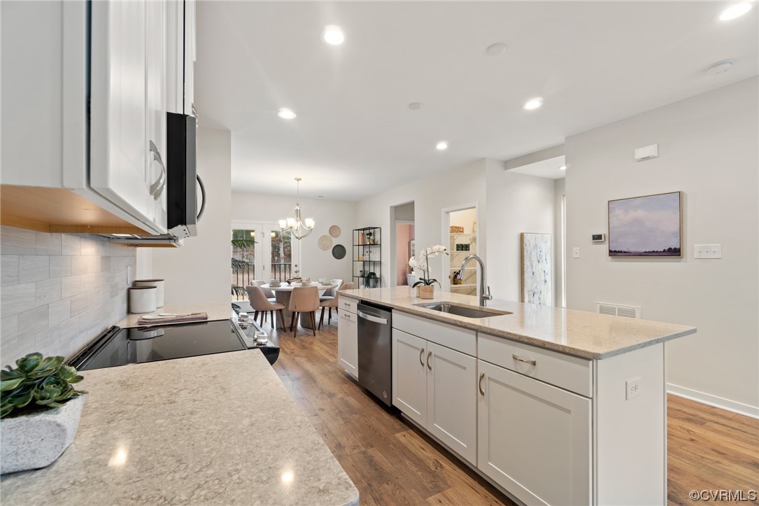 13809 Village View Dr