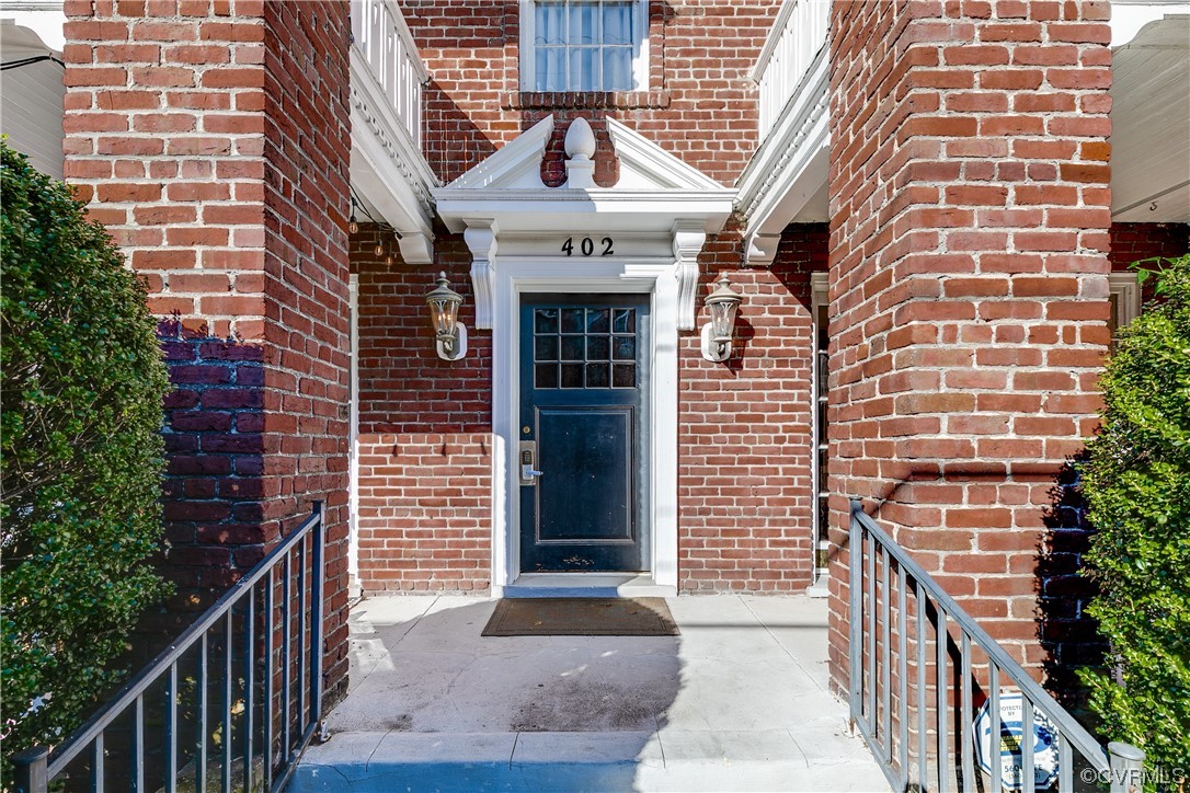 402 N Belmont Ave Unit#U4