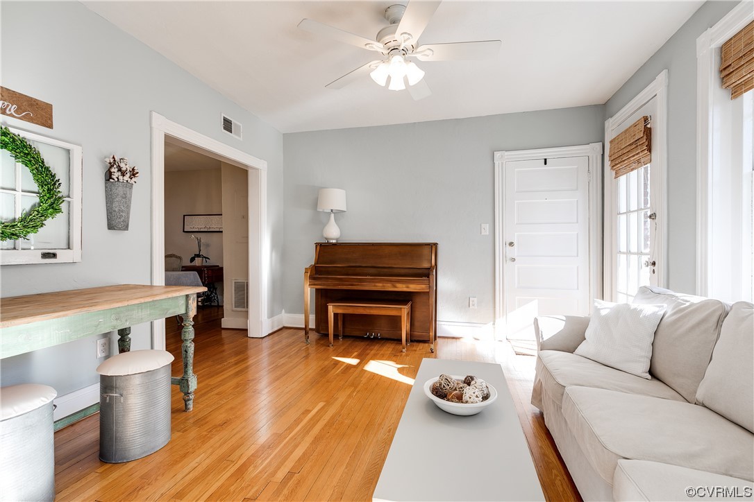 402 N Belmont Ave Unit#U4