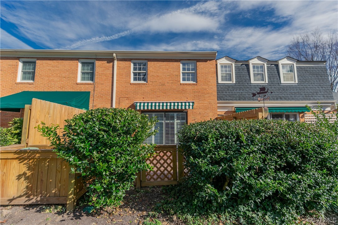 9129 Derbyshire Rd Unit#B