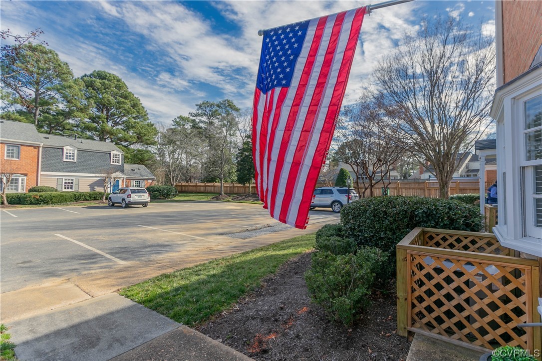 9129 Derbyshire Rd Unit#B