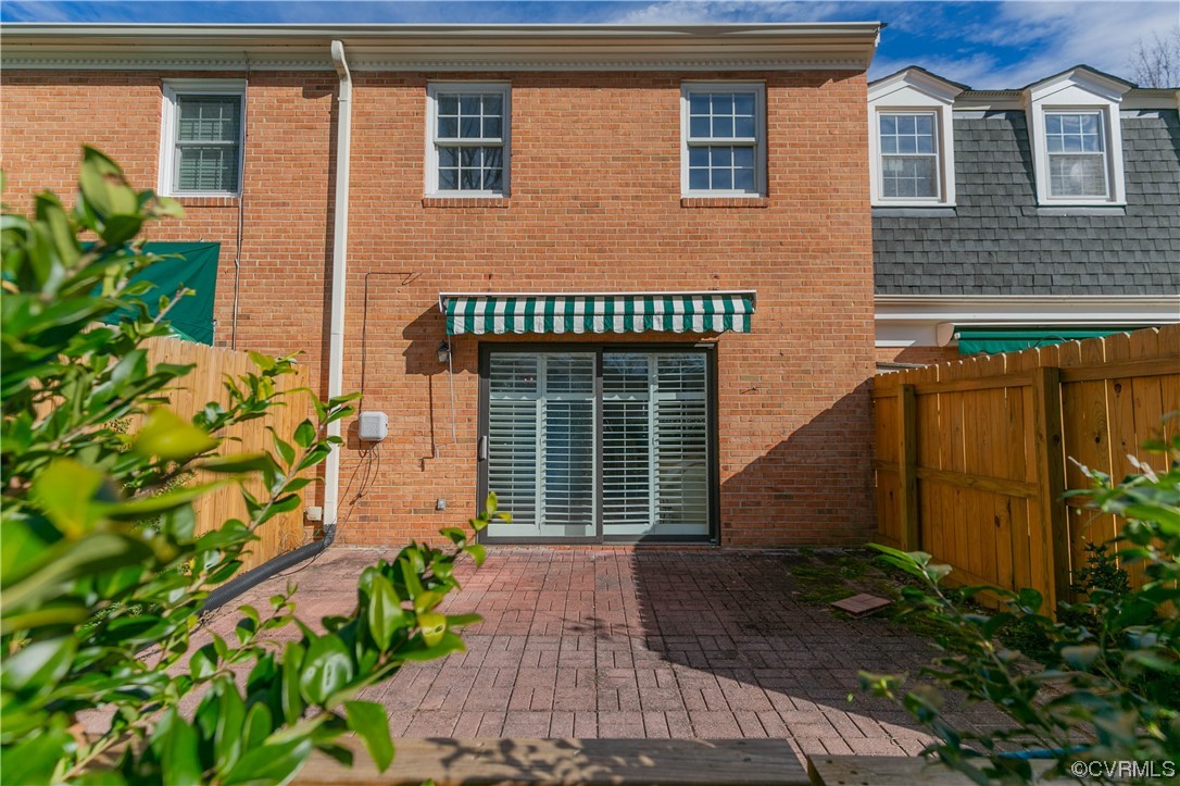 9129 Derbyshire Rd Unit#B