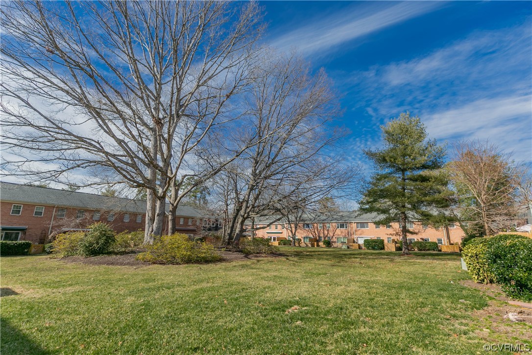 9129 Derbyshire Rd Unit#B