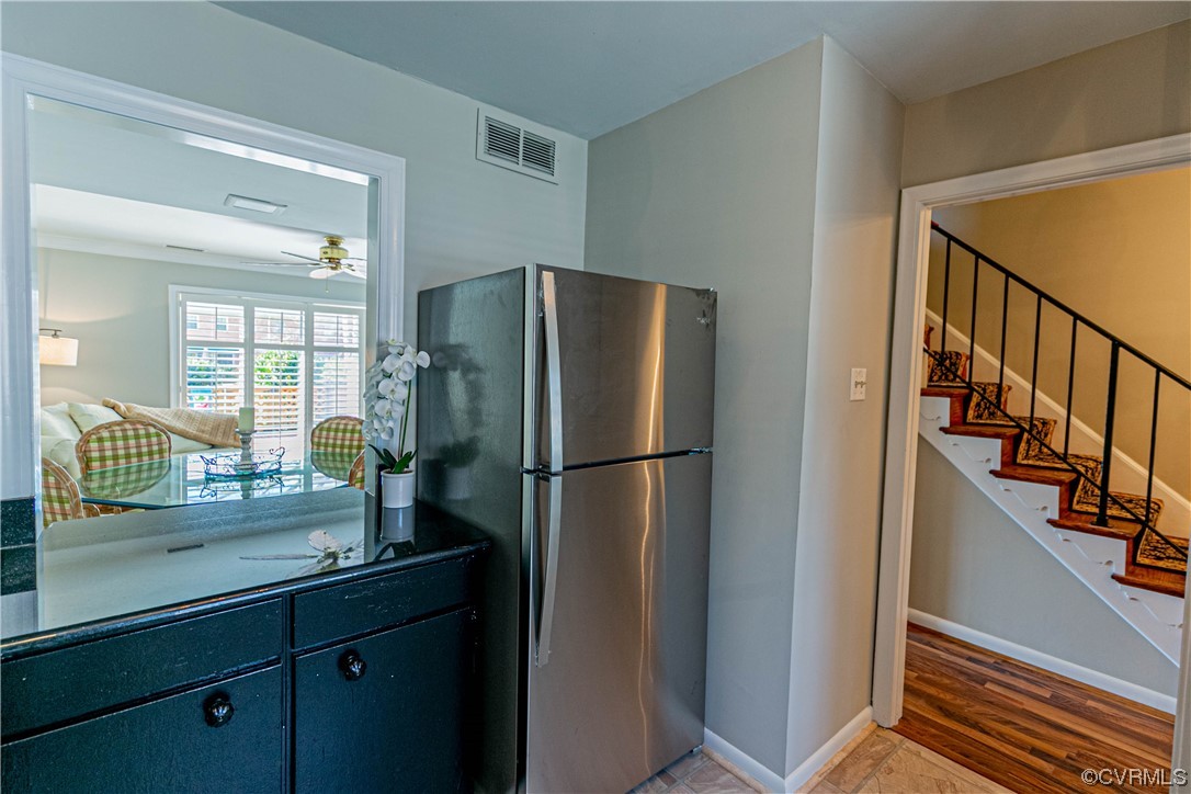 9129 Derbyshire Rd Unit#B