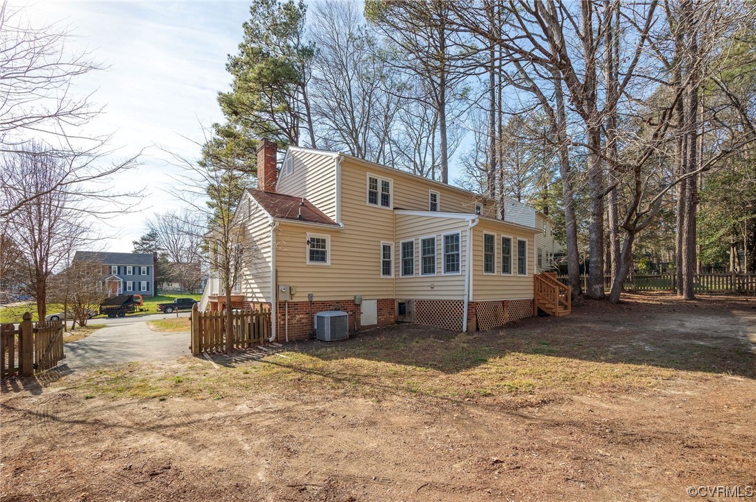 7436 Towchester Dr