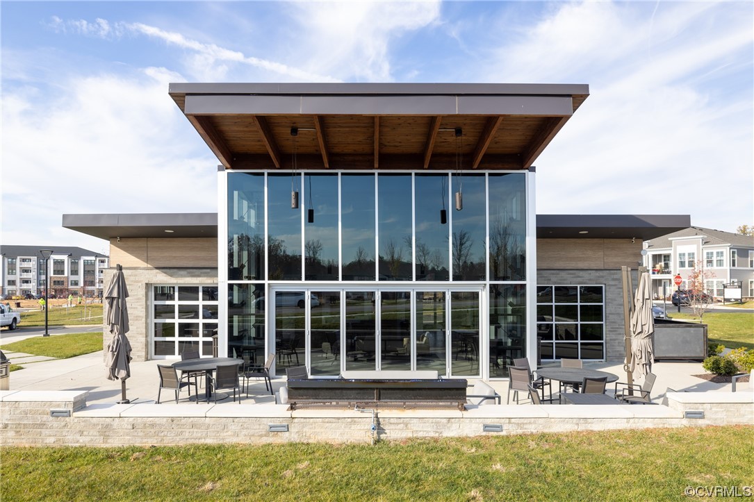 3700 Maze Runner Dr Unit#406