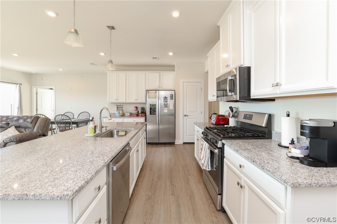 3700 Maze Runner Dr Unit#406