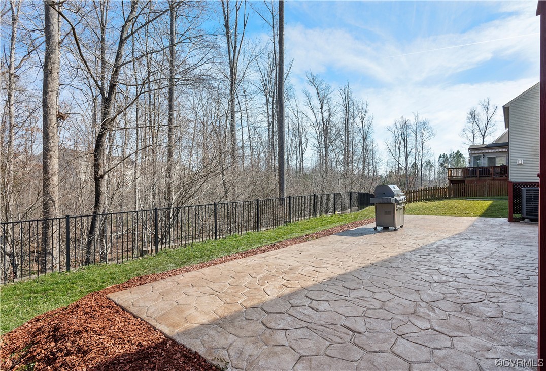 1131 Ashton Village Ln