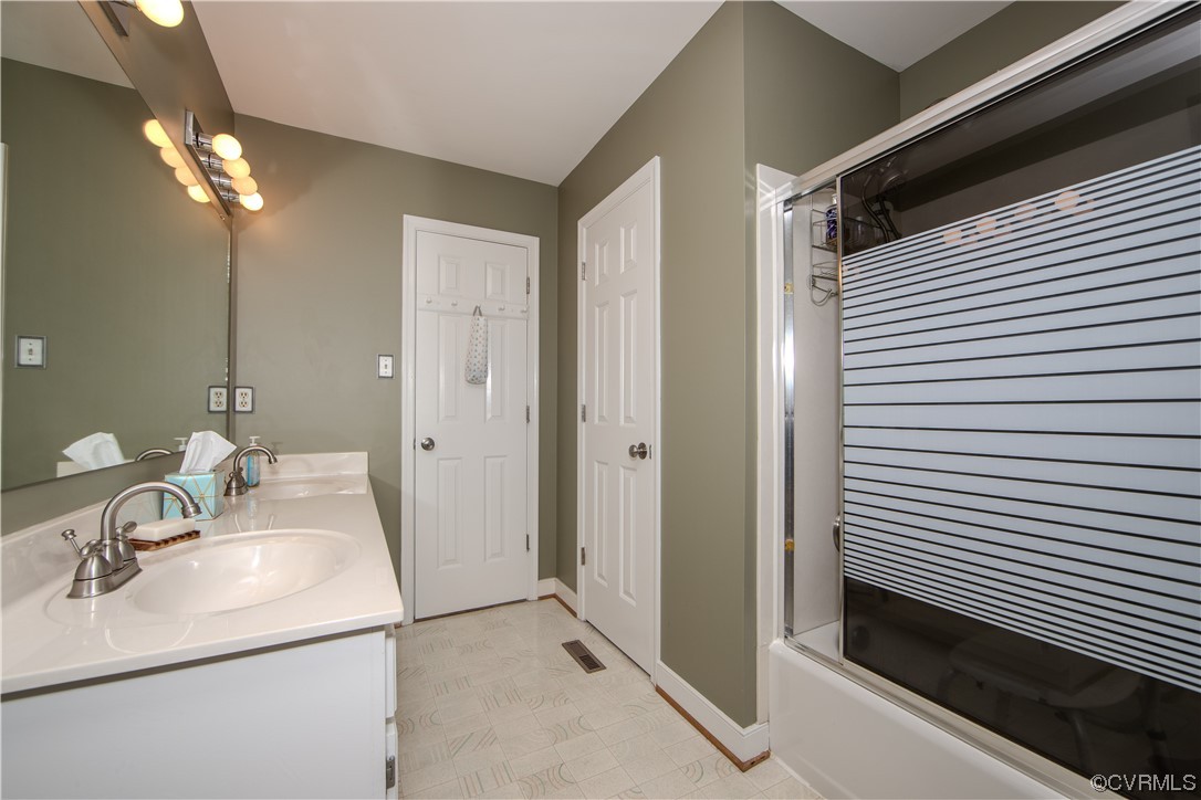 5607 Powell Grove Ter