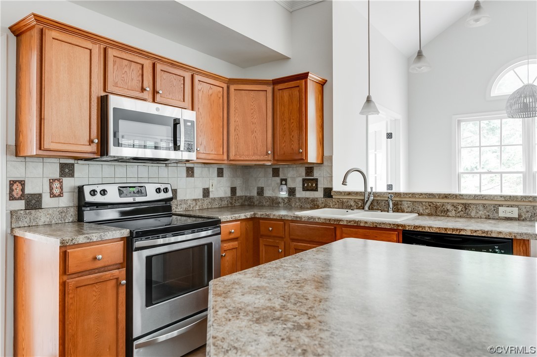 14906 Orchard Grove Ct