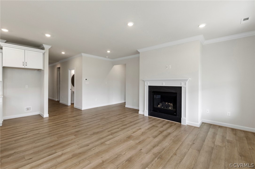 8425 Chimney Rock Dr