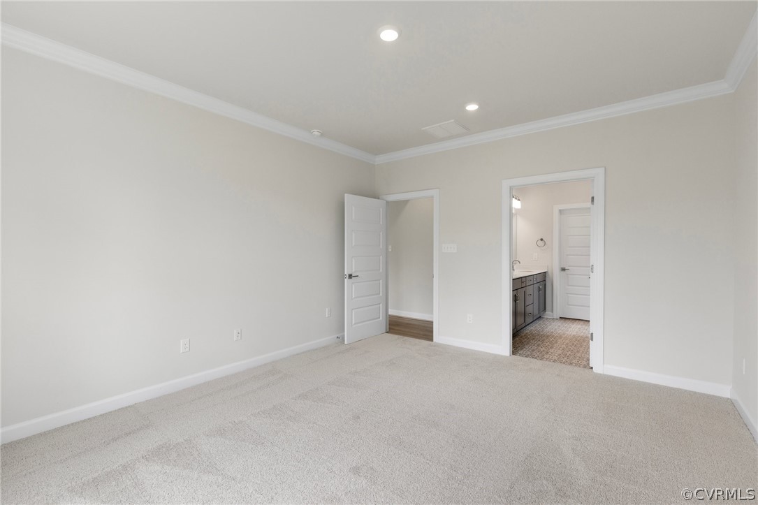 8425 Chimney Rock Dr