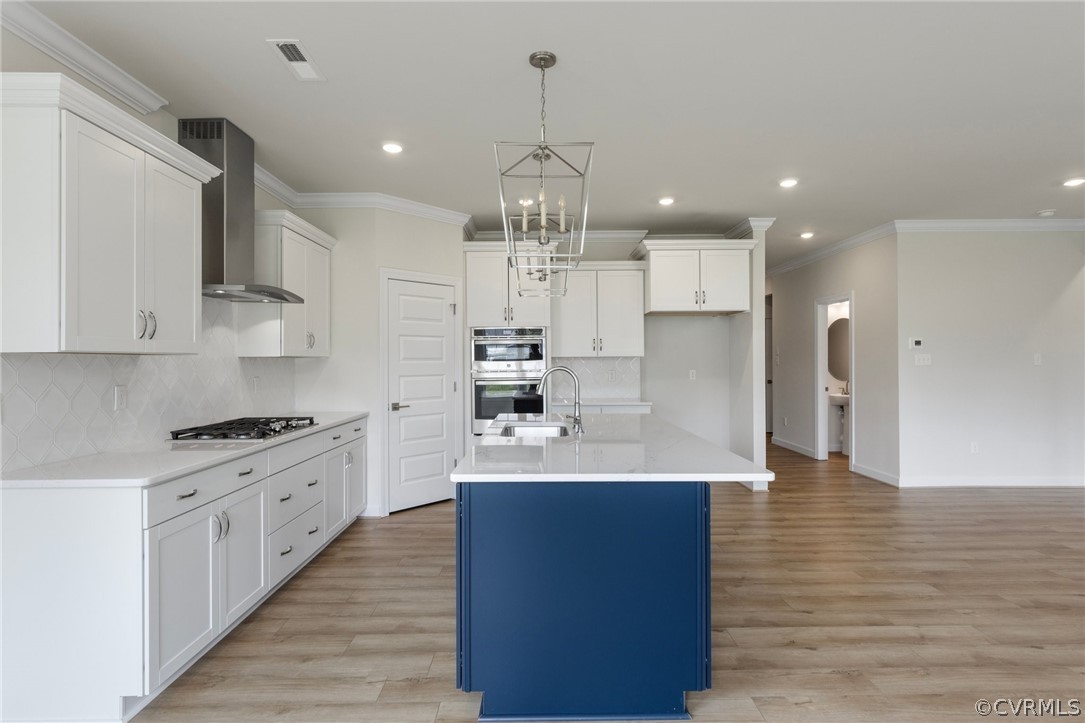 8425 Chimney Rock Dr