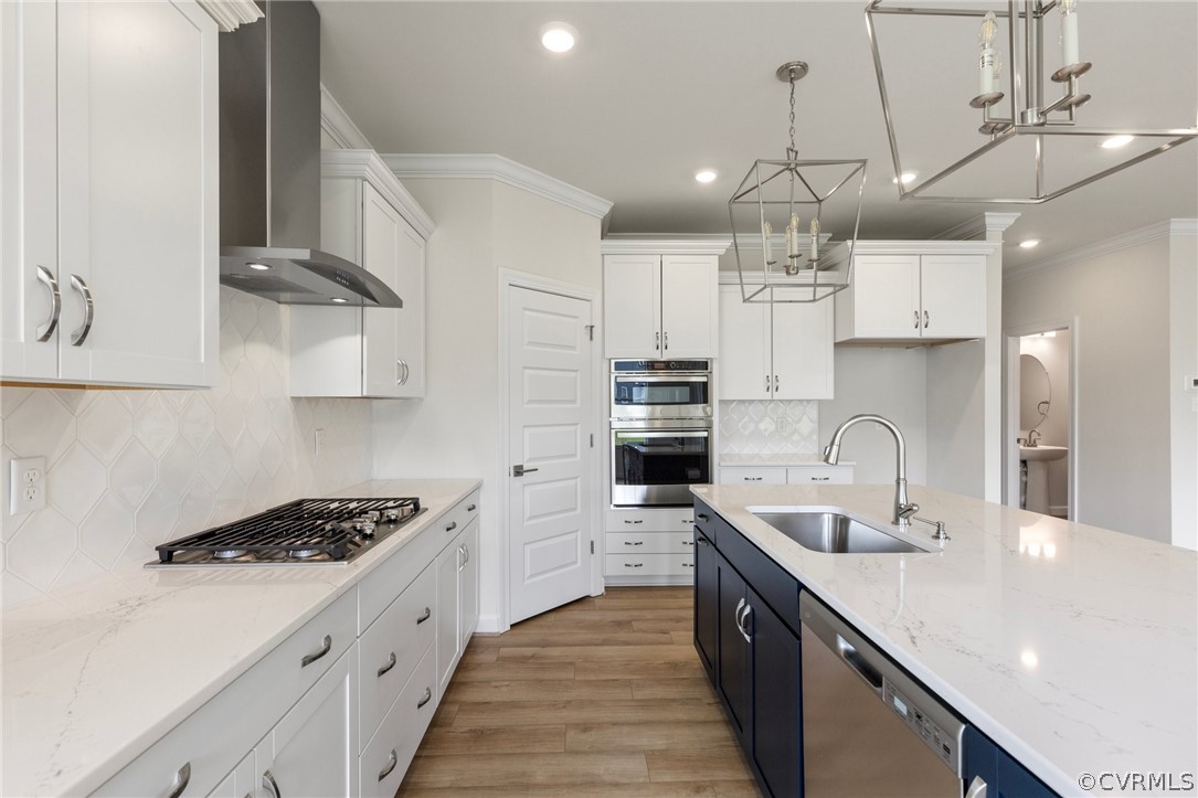 8425 Chimney Rock Dr