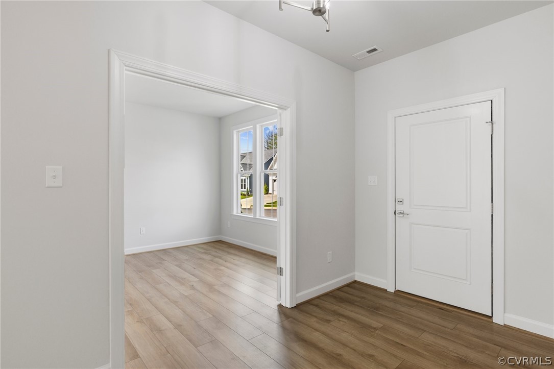 8409 Chimney Rock Dr