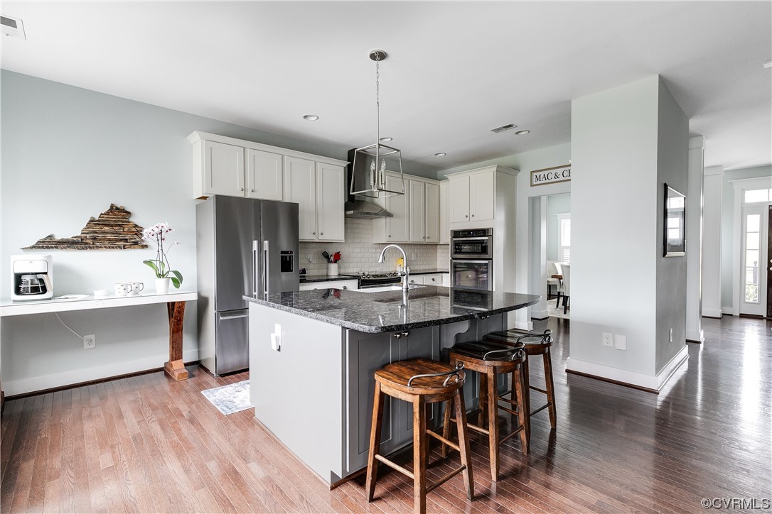 9383 John Wickham Way