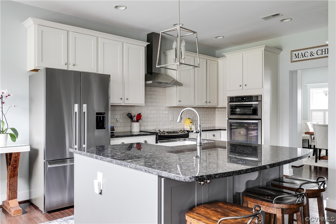 9383 John Wickham Way