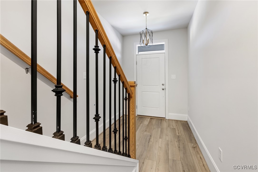 136 Avenda Ln