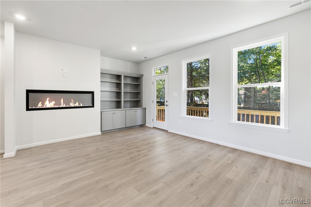 200 Avenda Ln