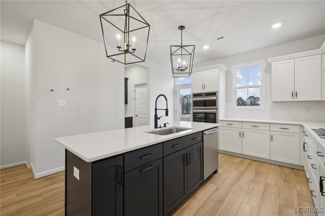 206 Avenda Ln