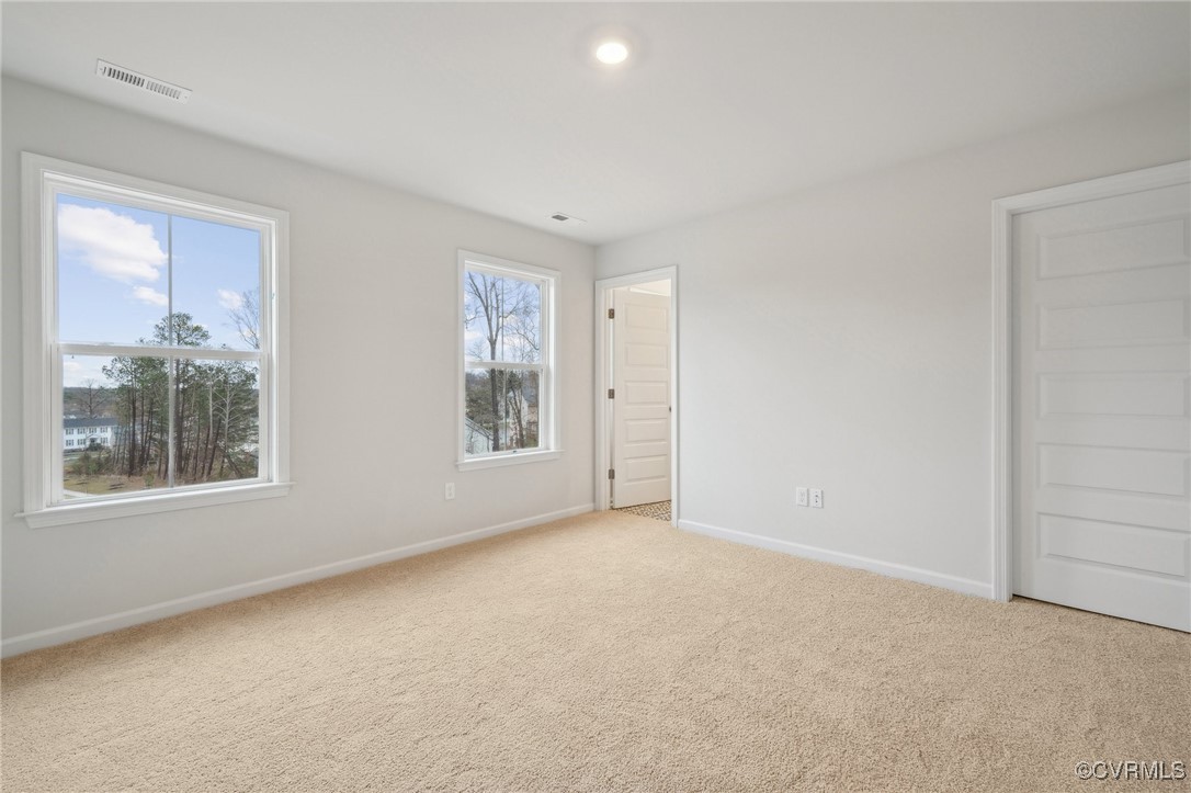 206 Avenda Ln