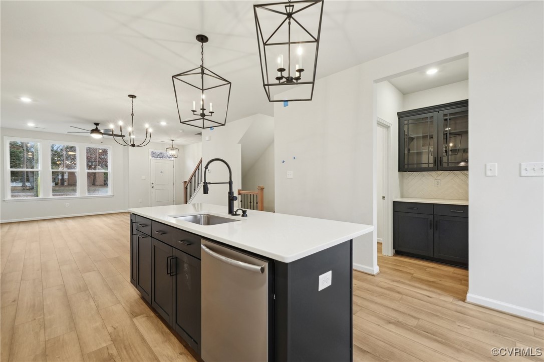 206 Avenda Ln